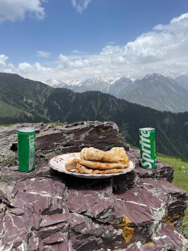 Khana Badosh Resort Kalam Экстерьер фото