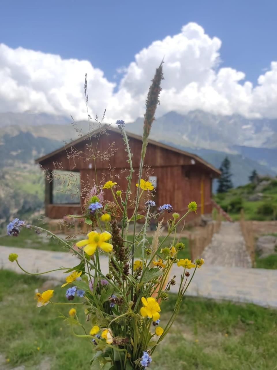 Khana Badosh Resort Kalam Экстерьер фото